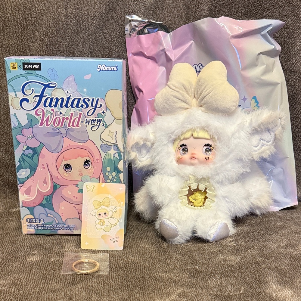 Nommi - Fantasy World - Aurora